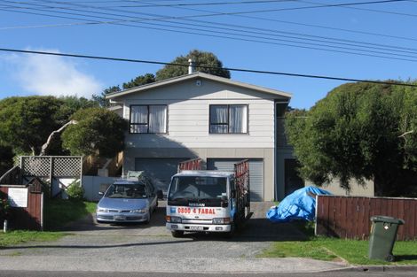 Photo of property in 28 Matai Road, Raumati South, Paraparaumu, 5032
