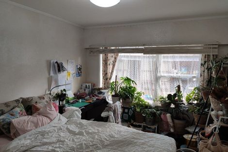 Photo of property in 27 Morton Avenue, Forrest Hill, Auckland, 0620