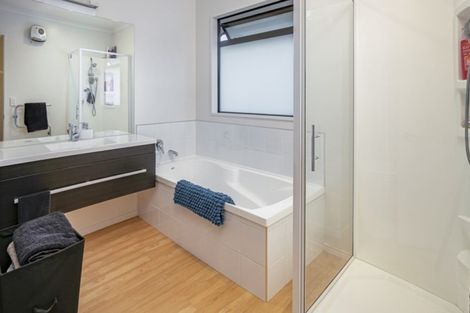 Photo of property in 17 Cambelldon Crescent, Stoke, Nelson, 7011