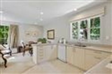 Photo of property in 12 Makora Street, Fendalton, Christchurch, 8041