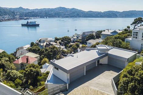 Photo of property in 24a Grafton Road, Roseneath, Wellington, 6011