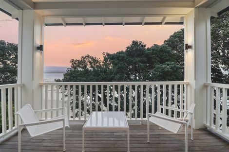 Photo of property in 16 Joan Street, Point Chevalier, Auckland, 1022