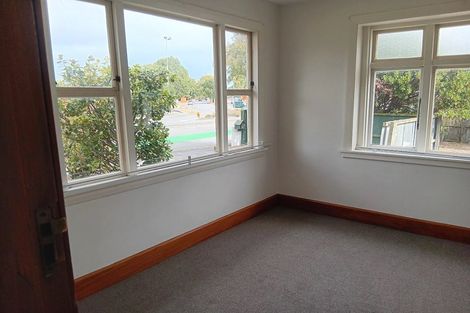 Photo of property in 33 Opawa Road, Waltham, Christchurch, 8023