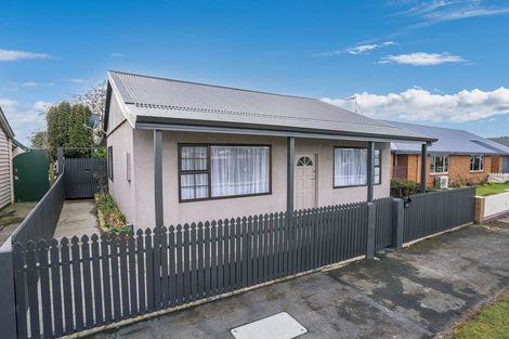 Photo of property in 16 Eden Street, Milton, 9220