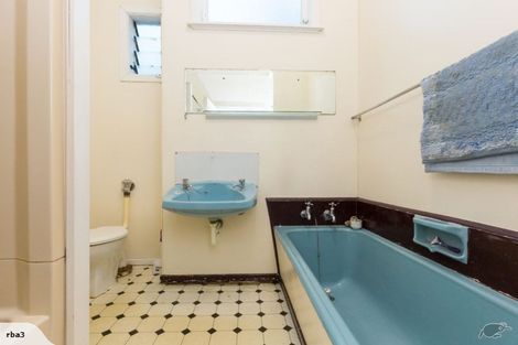 Photo of property in 11 Maarama Crescent, Aro Valley, Wellington, 6021