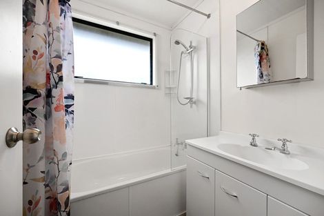 Photo of property in 1 Langdon Lane, Melville, Hamilton, 3206