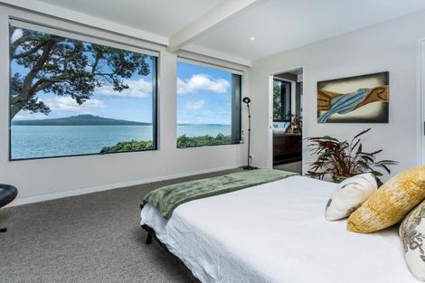Photo of property in 2 Old Lake Road, Narrow Neck, Auckland, 0624