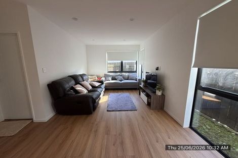 Photo of property in 2/5 Browns Road, Manurewa, Auckland, 2102