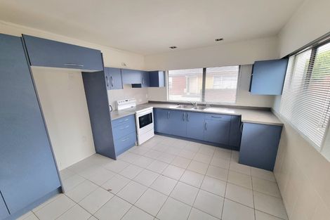Photo of property in 1/177 Forrest Hill Road, Forrest Hill, Auckland, 0620