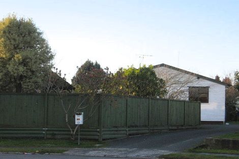 Photo of property in 12 Lydiard Place, Chartwell, Hamilton, 3210