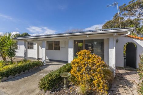 Photo of property in 32a Mahana Road, Paraparaumu Beach, Paraparaumu, 5032