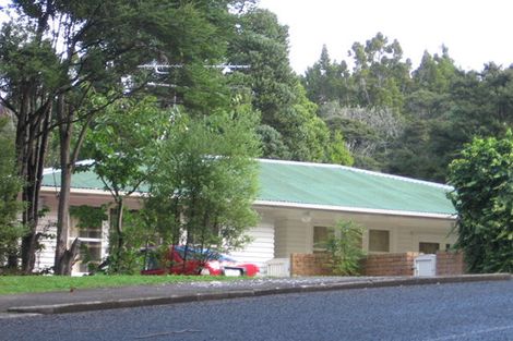 Photo of property in 1 Sylvan Valley Avenue, Titirangi, Auckland, 0604
