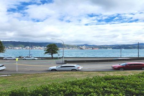 Photo of property in The Capital, 2/370 Oriental Parade, Oriental Bay, Wellington, 6011