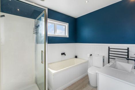 Photo of property in 25 Stevenson Road, Clarks Beach, 2122