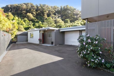 Photo of property in 2/63 Cheviot Road, Lowry Bay, Lower Hutt, 5013