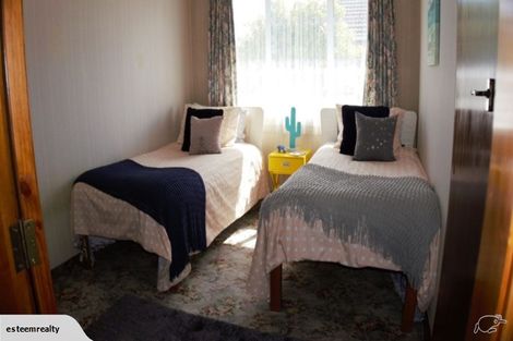 Photo of property in 64 Jenkin Street, Strathern, Invercargill, 9812