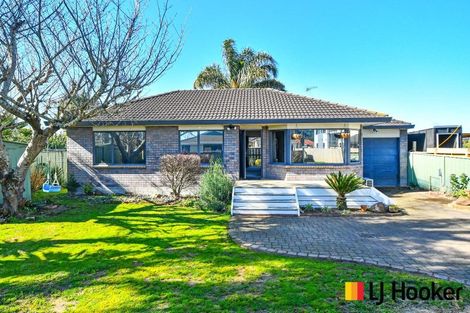 Photo of property in 45 Clevedon Road, Papakura, 2110