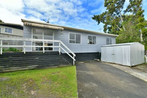 Photo of property in 44b Brian Crescent, Stanmore Bay, Whangaparaoa, 0932