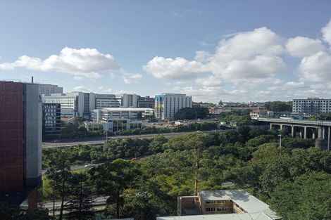 Photo of property in 9d/2 Saint Martins Lane, Grafton, Auckland, 1010