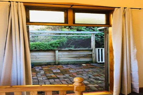 Photo of property in 112 Grafton Road, Roseneath, Wellington, 6011