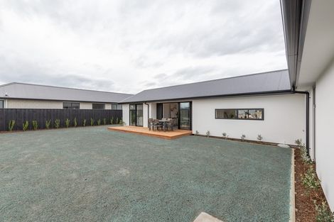 Photo of property in 12 Harrison Drive, Tikipunga, 0112