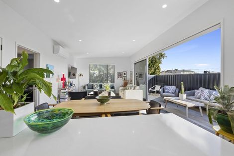 Photo of property in 75a Pendarves Street, New Plymouth, 4310