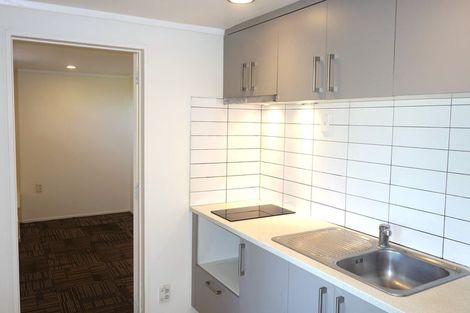 Photo of property in 92 Arran Road, Browns Bay, Auckland, 0630