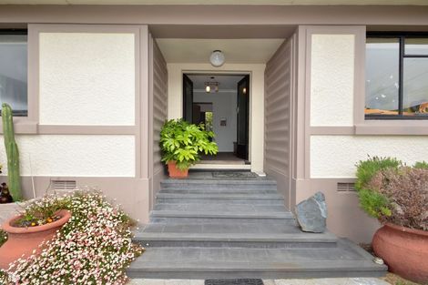 Photo of property in 18 Derwent Street, Helensburgh, Dunedin, 9010