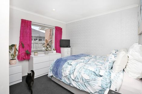 Photo of property in 16 Hoffman Court, Waikiwi, Invercargill, 9810