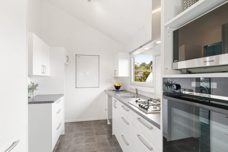 Photo of property in 5 Trinidad Crescent, Grenada Village, Wellington, 6037