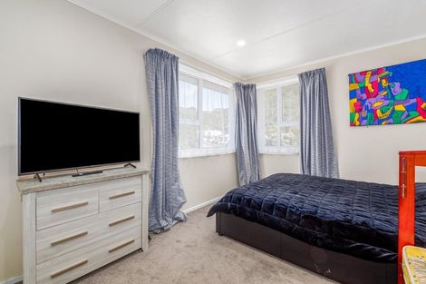 Photo of property in 112 Rangituhi Crescent, Takapuwahia, Porirua, 5022