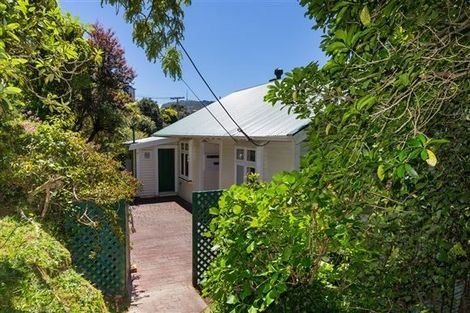 Photo of property in 4 Fitzroy Street, Wadestown, Wellington, 6012