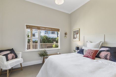 Photo of property in 4 Dawson Street, Berhampore, Wellington, 6023