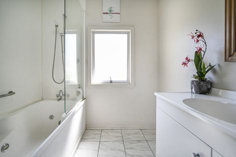 Photo of property in 401 Sylvan Road, Parkvale, Hastings, 4122