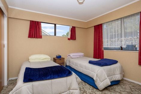 Photo of property in 17 Trafalgar Street, Dannevirke, 4930