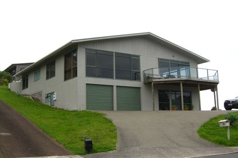 Photo of property in 84 Shakespear Road, Army Bay, Whangaparaoa, 0930