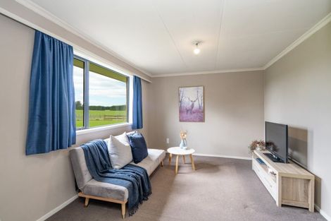 Photo of property in 239 Pomona East, Makarewa, Invercargill, 9876