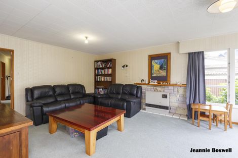 Photo of property in 43 Elmira Avenue, Hokowhitu, Palmerston North, 4410