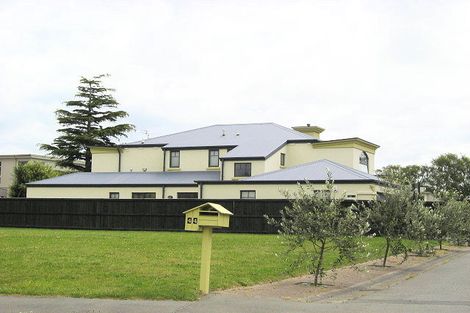 Photo of property in 44 Chateau Drive, Burnside, Christchurch, 8053