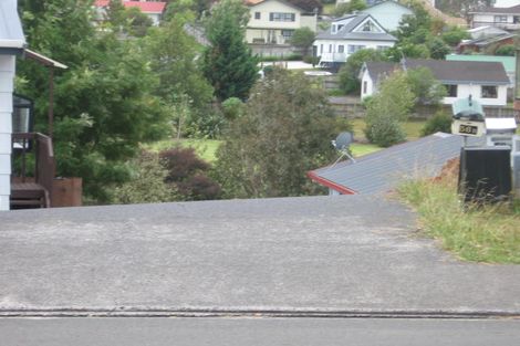 Photo of property in 1/56 Trias Road, Totara Vale, Auckland, 0629