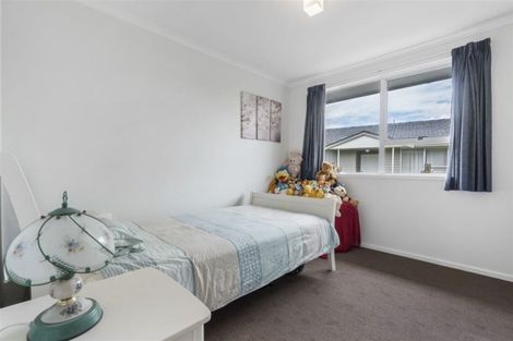 Photo of property in 22 Tabitha Crescent, Henderson, Auckland, 0612