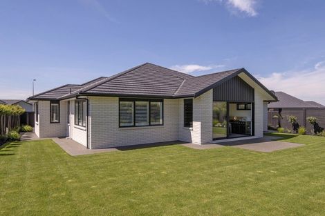 Photo of property in 13 Owen Drive, Darfield, 7510