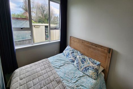 Photo of property in 17 Kairau Road West, Sentry Hill, New Plymouth, 4373