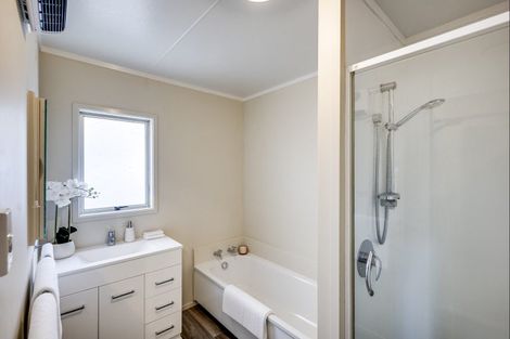 Photo of property in 253 Flaxmere Avenue, Flaxmere, Hastings, 4120