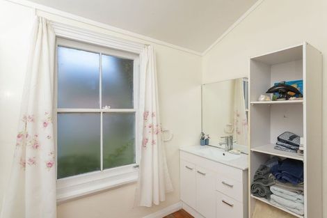 Photo of property in 5 Helyer Street, Ormond, Gisborne, 4071