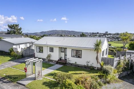 Photo of property in 17 The Bollard, Whitby, Porirua, 5024