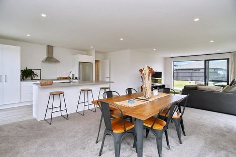 Photo of property in 8 Fearne Drive, Woodend, 7610