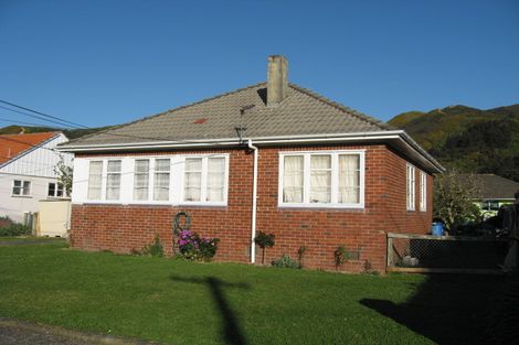 Photo of property in 16 Haig Street, Waterloo, Lower Hutt, 5011