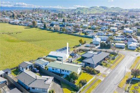 Photo of property in 2 Stiles Avenue, Waipukurau, 4200