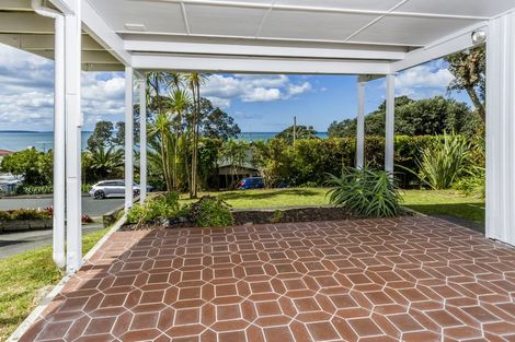 Photo of property in 29 Whitby Crescent, Mairangi Bay, Auckland, 0630